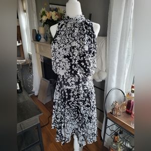 Black and White Just... Taylor Dress